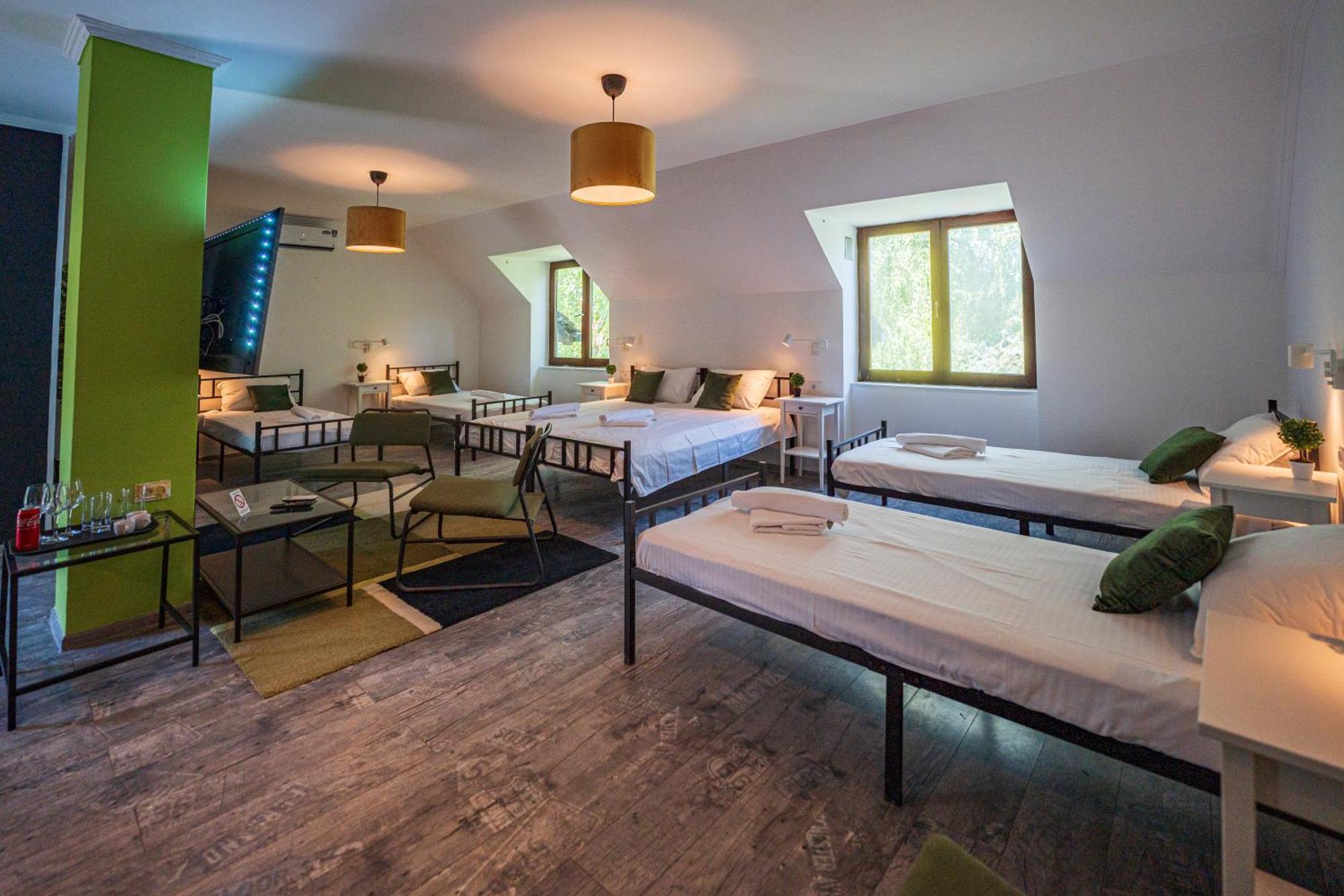 Cozy Nook B&B - Free Private Parking 노비사드 외부 사진
