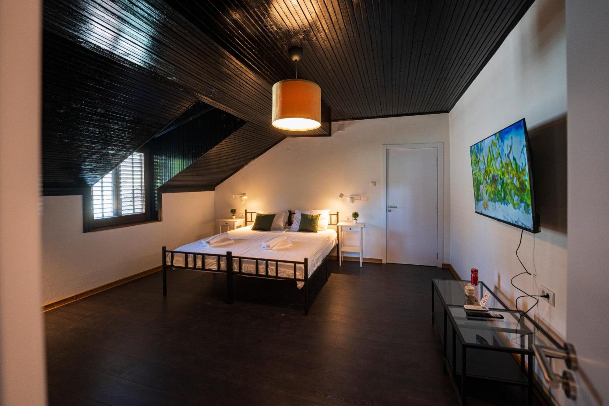Cozy Nook B&B - Free Private Parking 노비사드 외부 사진